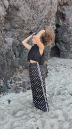 Jasmine Noir - Blouse drapée sans manches